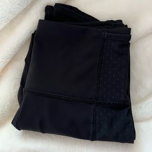 Lulu black leggings
